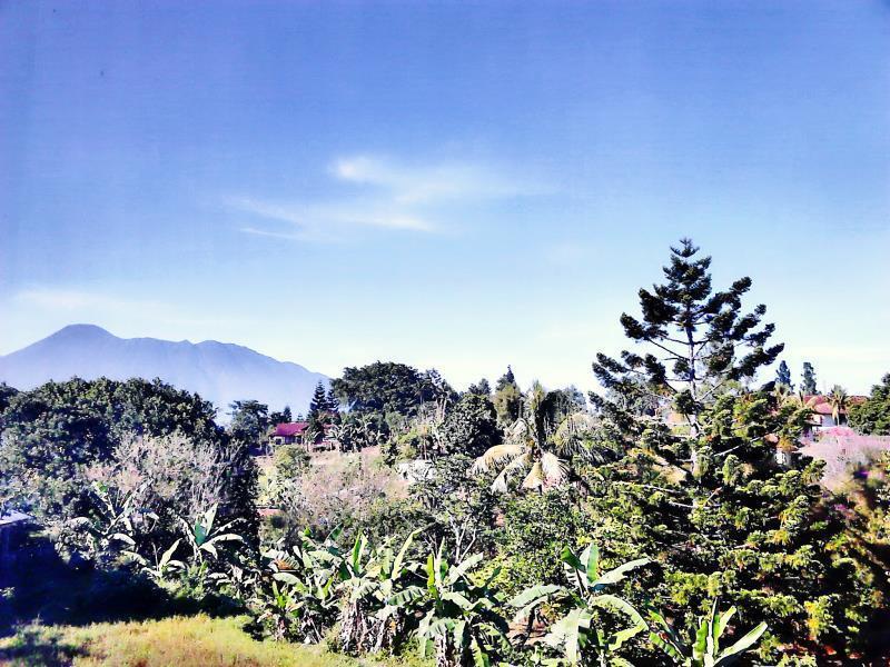 Aries Biru Resort Cisarua Luaran gambar