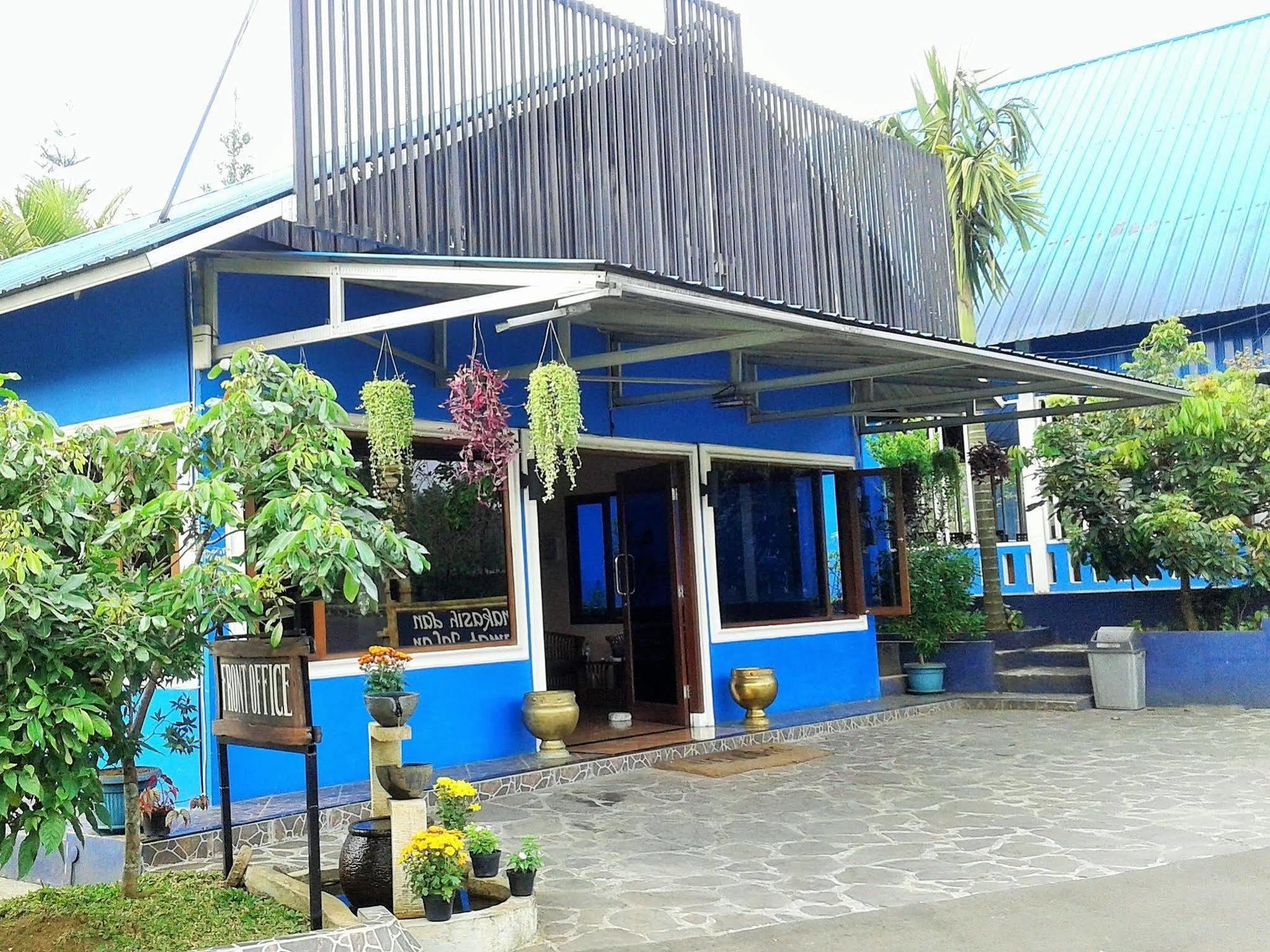 Aries Biru Resort Cisarua Luaran gambar